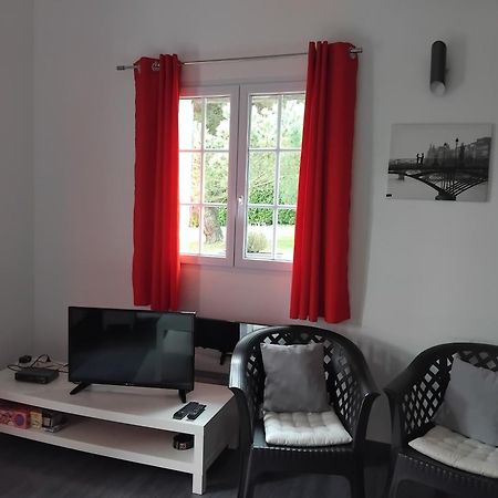 Gite Des Pins Penches Brunville Exterior photo